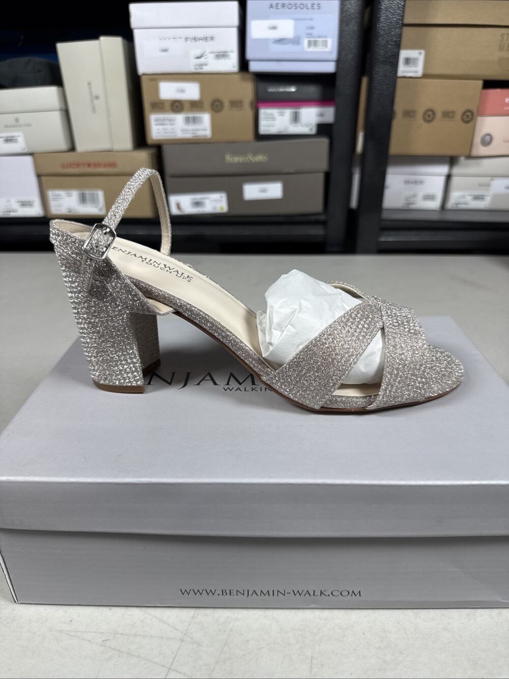 Women's 10 Touch Ups Riley, Champagne Wide Benjamin-Walk NWB